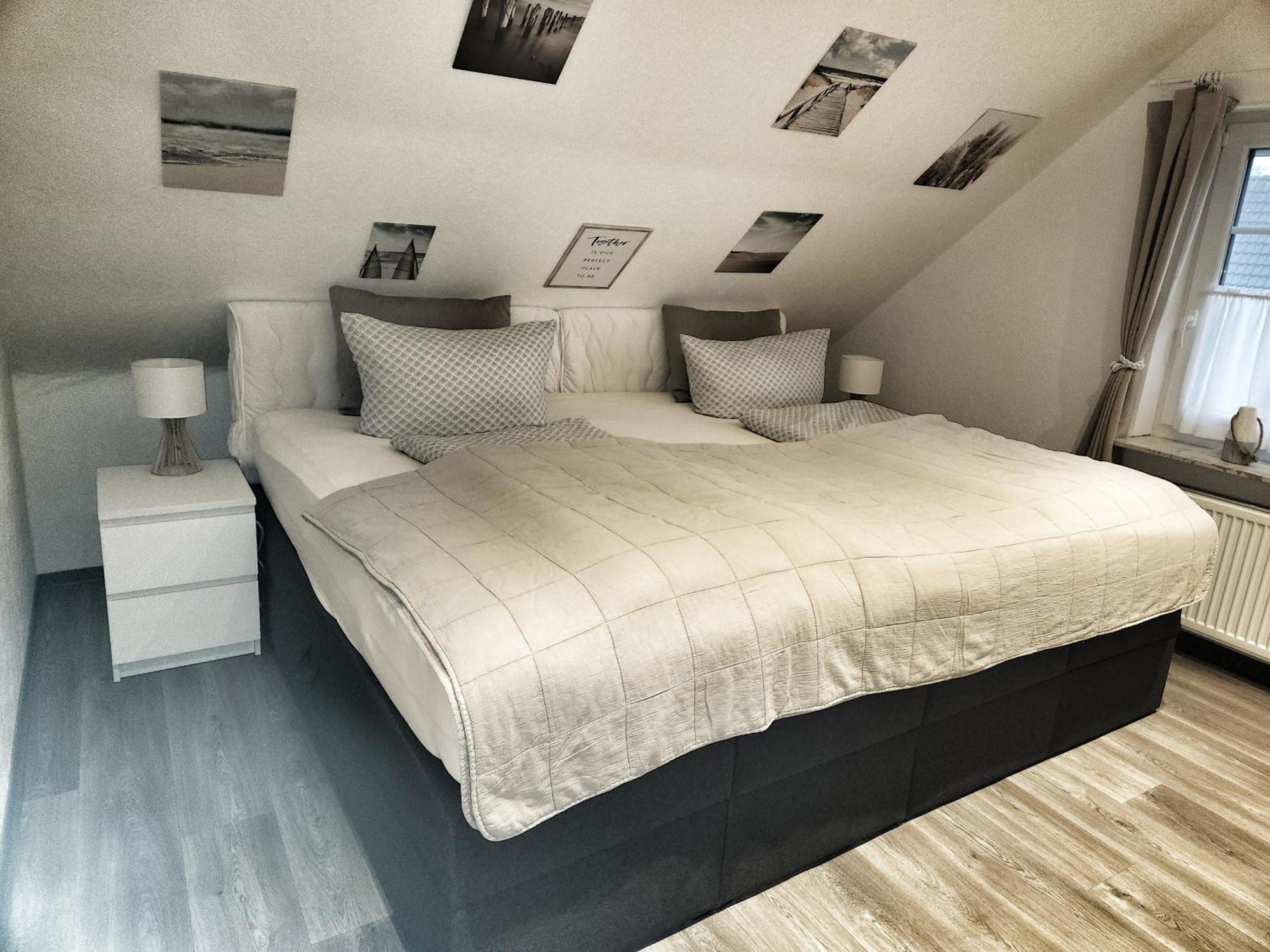 Nordsee Anker Unsere Moderne 87 Qm Ferienwohnung Mit Zwei Schlafzimmer In Norden Ortsteil Ostermarsch מראה חיצוני תמונה